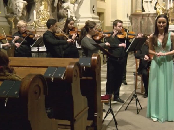 Prvý adventný koncert v obnovenom kostole