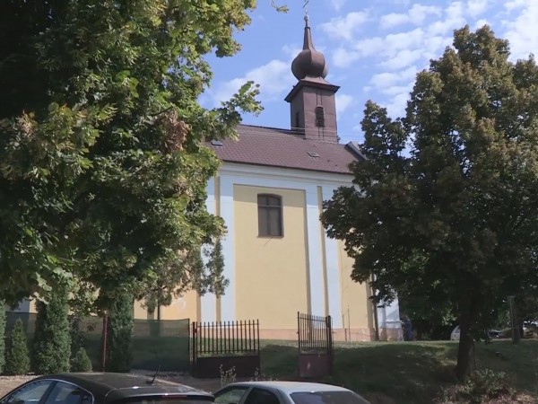 Opravy Kostola sv. Kríža v Močenku