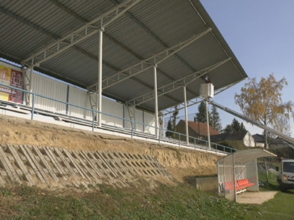 Na futbalovom štadióne sa modernizovalo osvetlenie