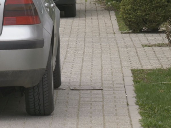 Nevhodné parkovanie vozidiel v našej obci