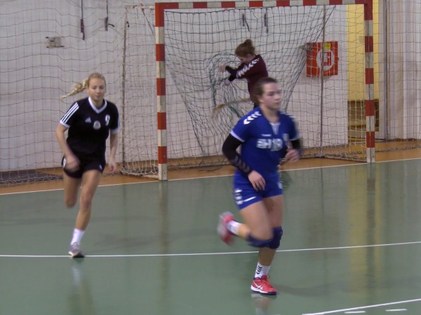 HK Junior Močenok - HC Sporta Hlohovec   11. 11. 2018