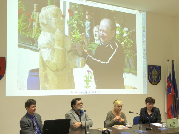 Beseda o knihe venovanej Jánovi Hadnagyovi