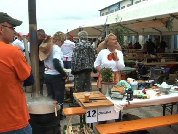 Súťaž vo varení guláša a športový deň pre zamestnancov Dusla