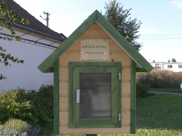 Knižné búdky v Močenku