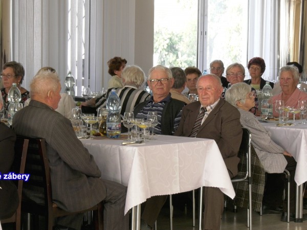 Vianočné poukážky pre seniorov