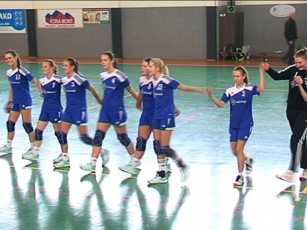 Staršie dorastenky HK Junior Močenok - ŠKP Bratislava