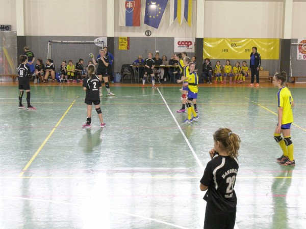 žiačky HK Junior Močenok - Handball Zlatná na Ostrove 7.3.2020