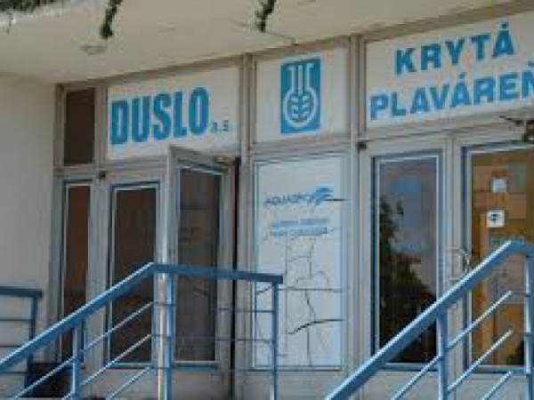 Preplatenie permanentiek za nevyčerpané vstupy do krytej plavárne Duslo, a.s.