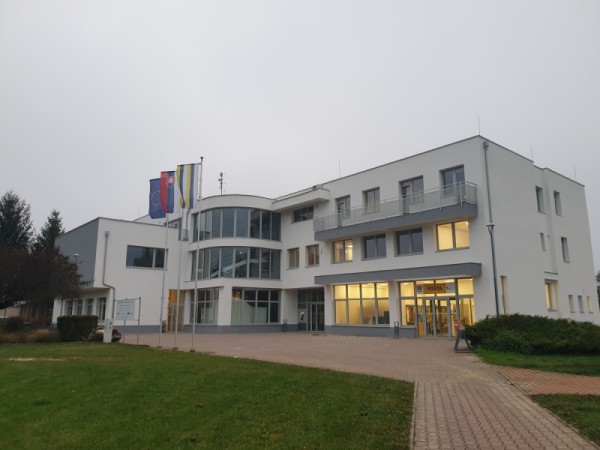 Zmena úradných hodín obecného úradu a klientskeho centra dňa 22.01.2021