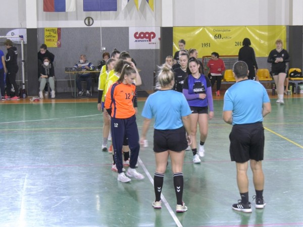 mladšie dorastenky HK Junior - Bánovce 20.11.2021