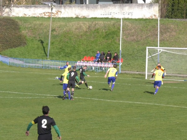 FK Močenok - FK Veľký Cetín