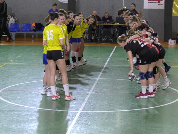 dorastenky HK Junior Močenok - HK Slávia Partizánske