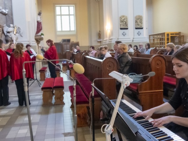 Počas veľkonočného koncertu „standing ovation"