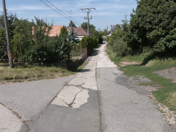 Rekonštrukcia cesty v ulici Cintorínskej