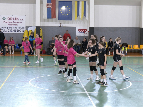 dorastenky HK Junior Močenok - ŠKP Topoľčany