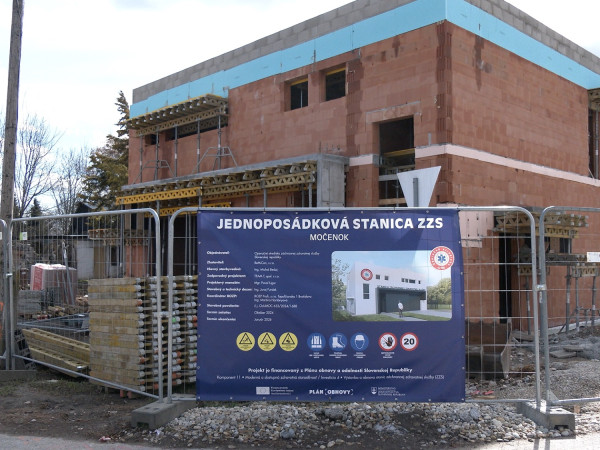 Záchranná stanica a okolie