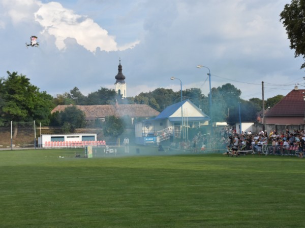 Lietajúca rozprávka - Daniel Hayden  27. 7. 2018